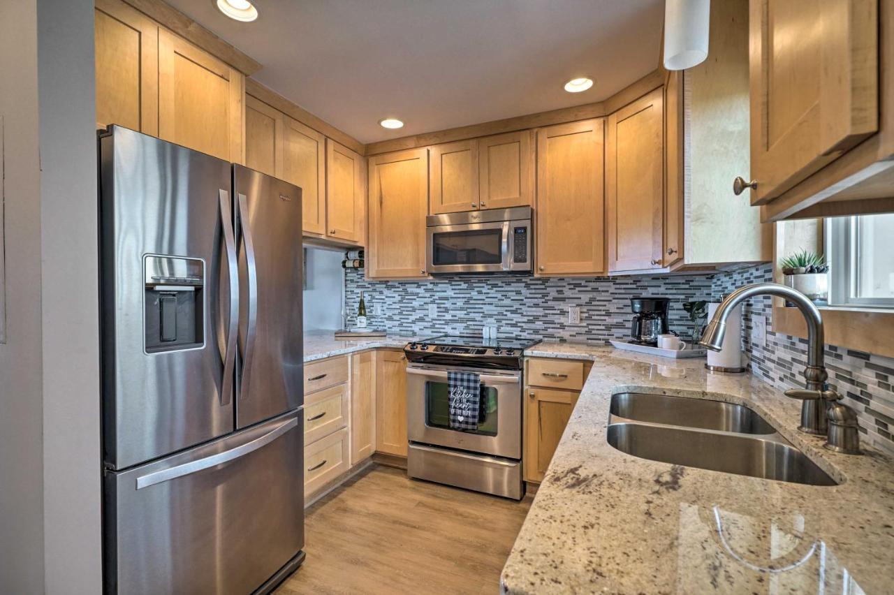 Beachfront Condo With Unobstructed Ocean Views! Oak Island Buitenkant foto